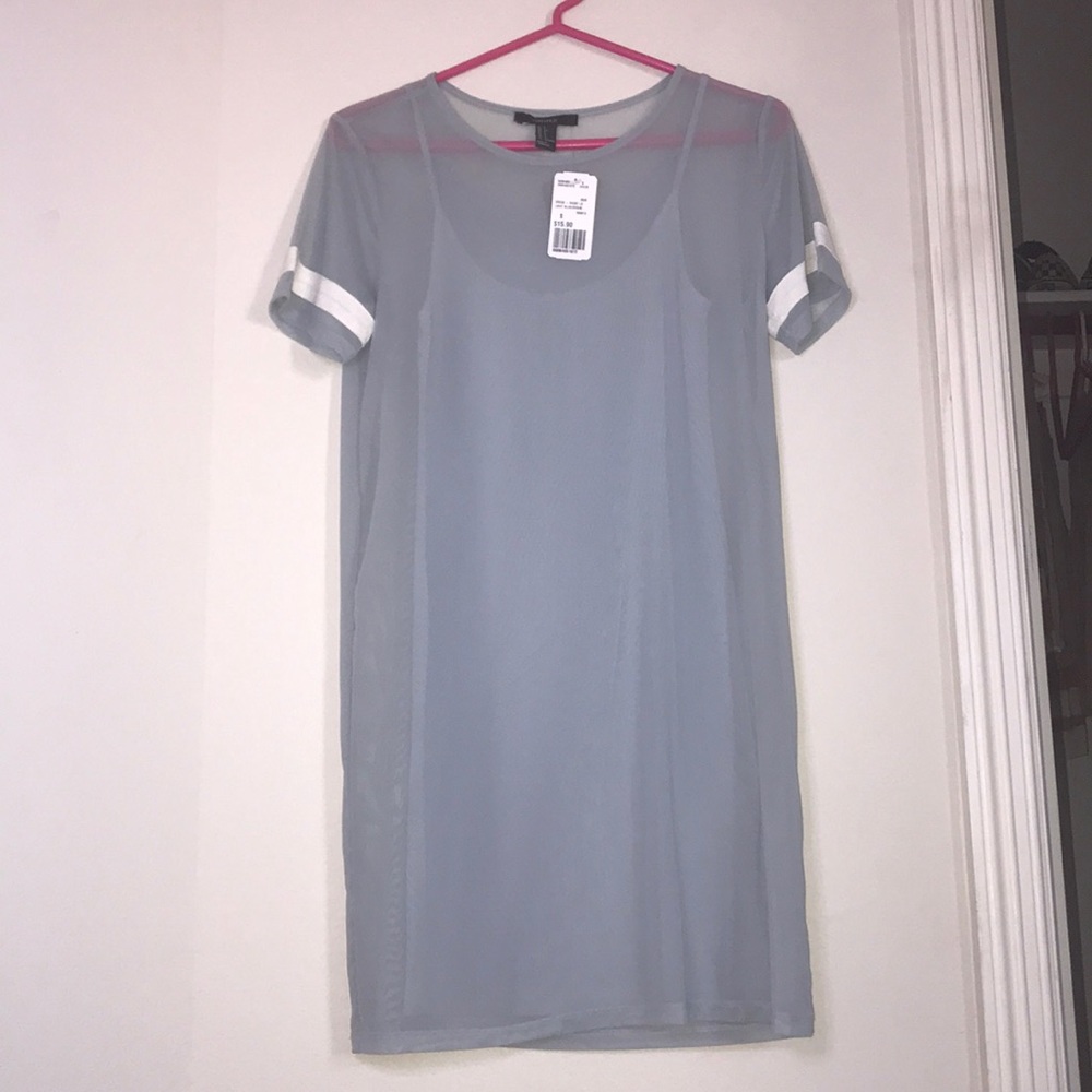 Dress-short LE never worn